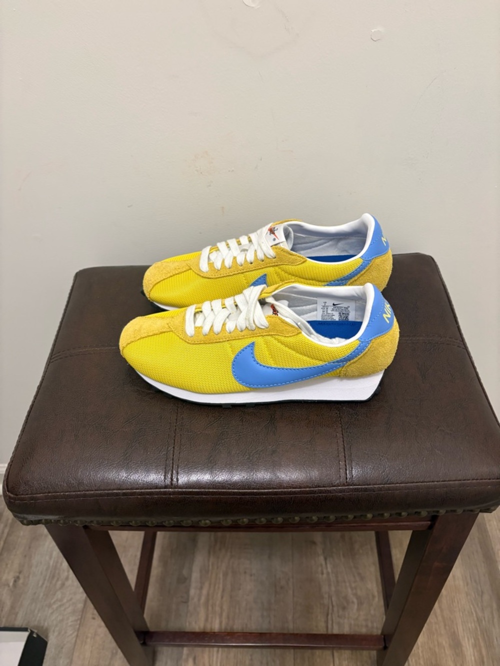 Nike Yellow and University Blue LD-1000 Sneakers .Women’s size 7 /Mens size 5.5 - Picture 7 of 8